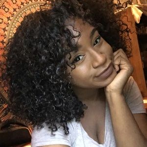 Meet your Posher, Ann-aisha